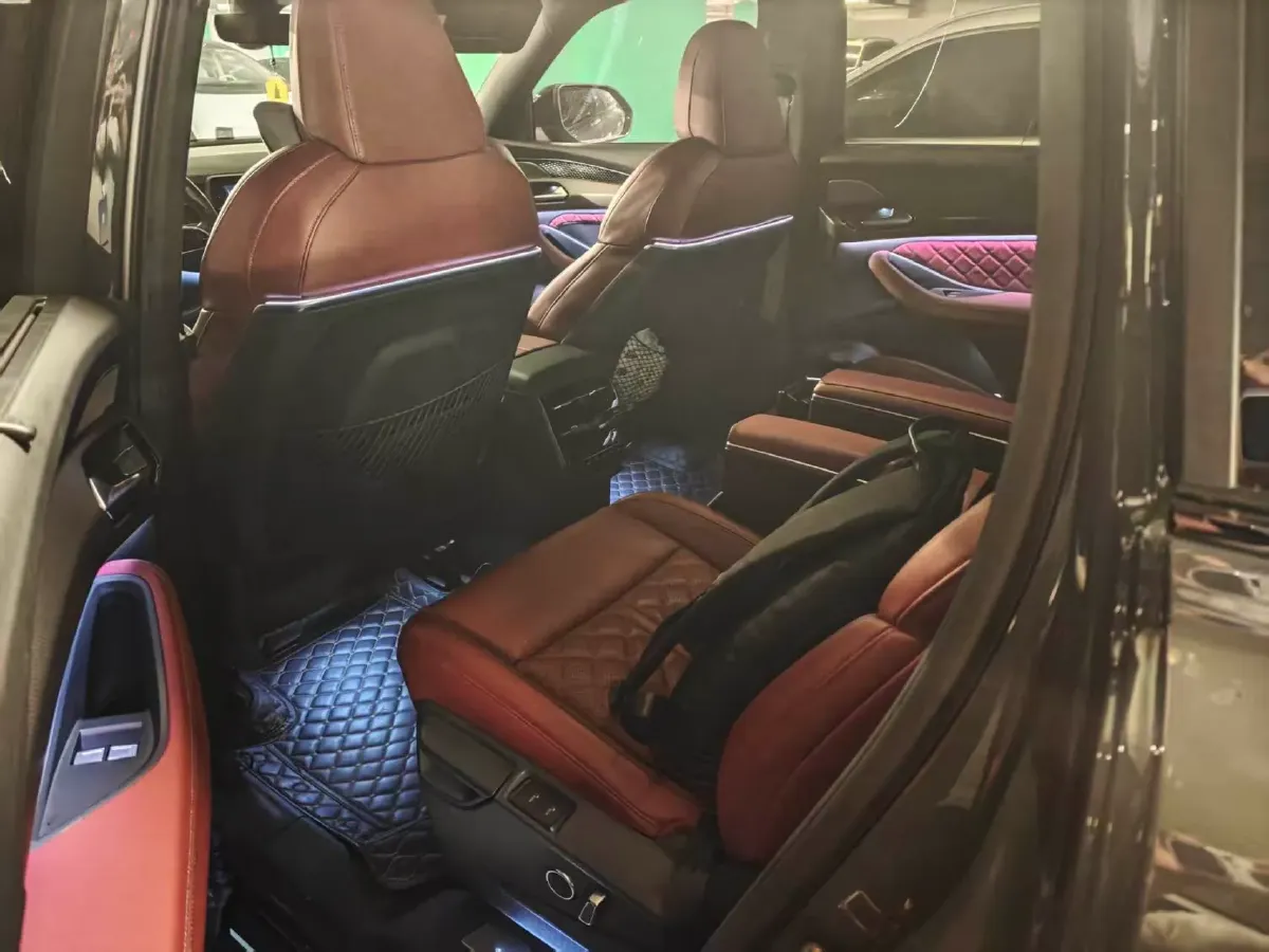 2024 Audi Q6 2.0T 265HP L4 7DCT,autocango,china used car exporter,china ev exporter,chinese used car exporter,chinese used ev exporter