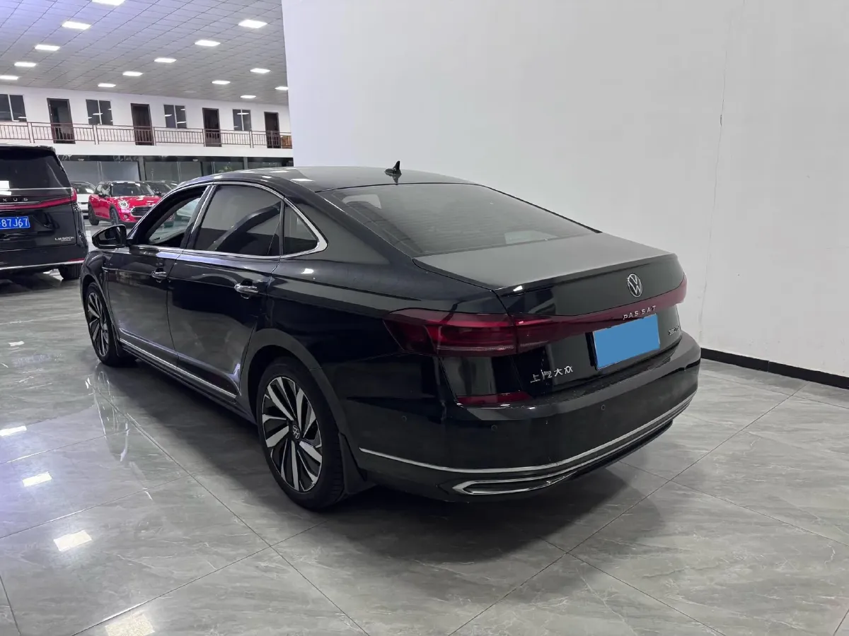 2024 Volkswagen Passat 2.0T 220HP L4 7DCT,autocango,china used car exporter,china ev exporter,chinese used car exporter,chinese used ev exporter