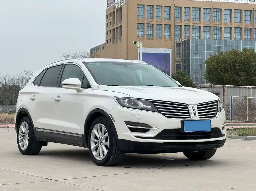 2017 Lincoln MKC 2.0T 203HP L4 6AT,autocango,china used car exporter,china ev exporter,chinese used car exporter,chinese used ev exporter