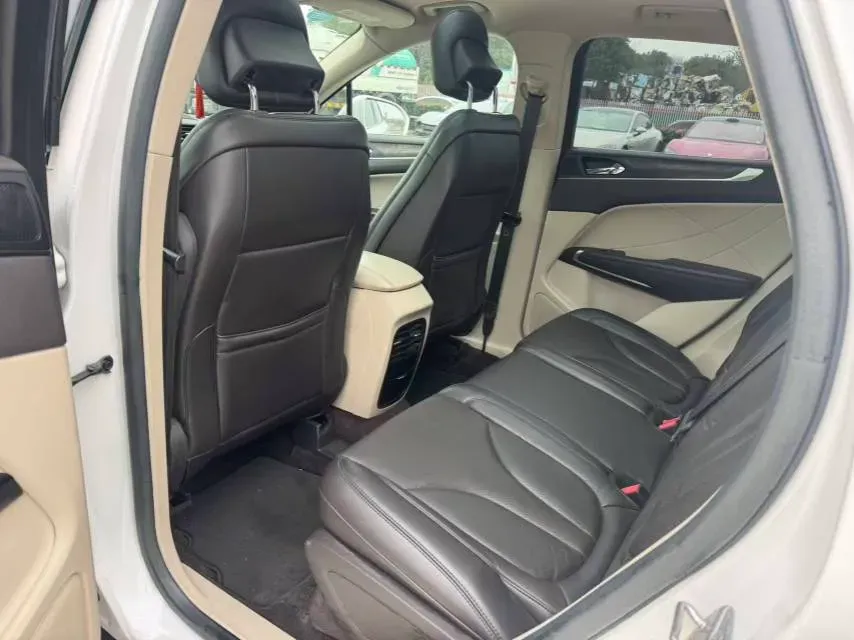 2017 Lincoln MKC 2.0T 203HP L4 6AT,autocango,china used car exporter,china ev exporter,chinese used car exporter,chinese used ev exporter