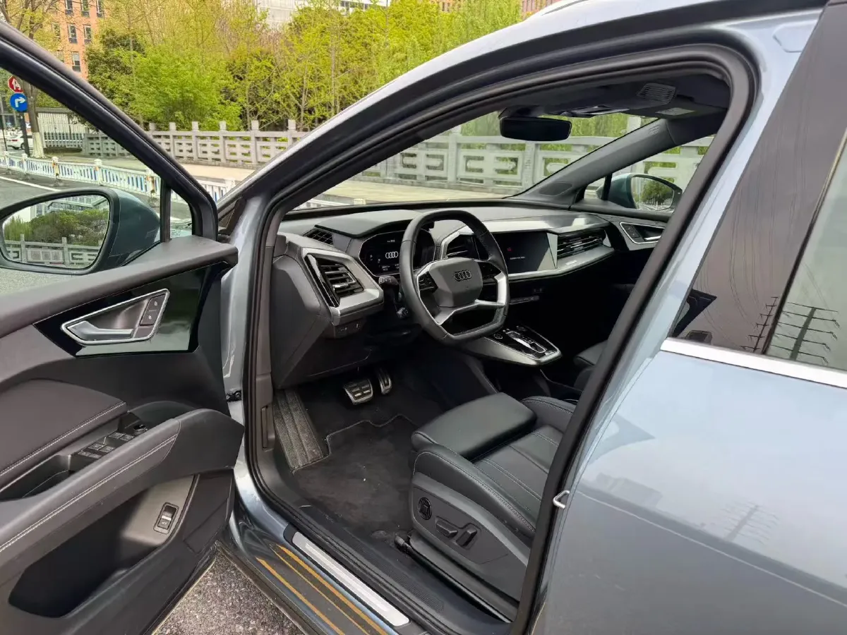 2024 Audi Q4 e-tron BEV 84.8KWH,autocango,china used car exporter,china ev exporter,chinese used car exporter,chinese used ev exporter