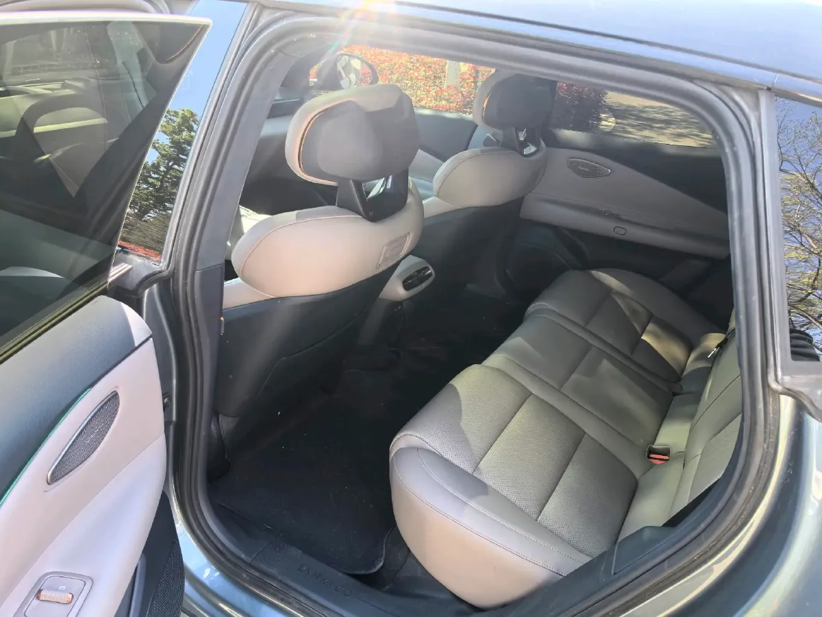 2024 Luxeed S7 BEV 100KWH,autocango,china used car exporter,china ev exporter,chinese used car exporter,chinese used ev exporter