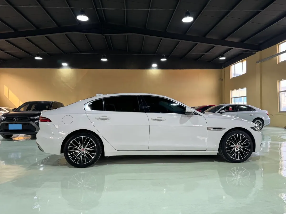2020 Jaguar XEL 2.0T 200HP L4 8AT,autocango,china used car exporter,china ev exporter,chinese used car exporter,chinese used ev exporter