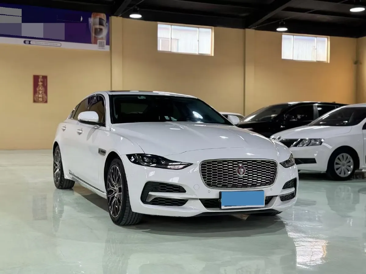 2020 Jaguar XEL 2.0T 200HP L4 8AT,autocango,china used car exporter,china ev exporter,chinese used car exporter,chinese used ev exporter