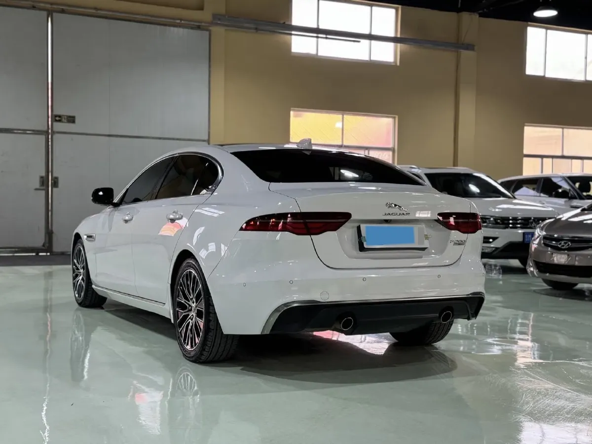 2020 Jaguar XEL 2.0T 200HP L4 8AT,autocango,china used car exporter,china ev exporter,chinese used car exporter,chinese used ev exporter
