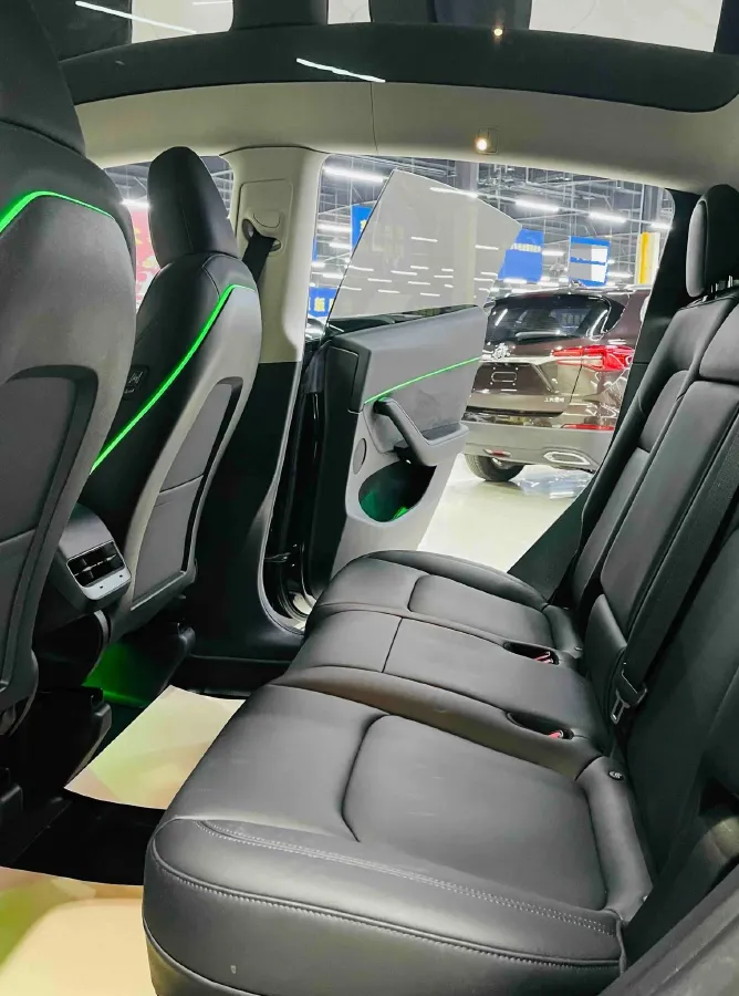 2022 BMW 3 Series 2.0T 184HP L4 8AT,autocango,china used car exporter,china ev exporter,chinese used car exporter,chinese used ev exporter