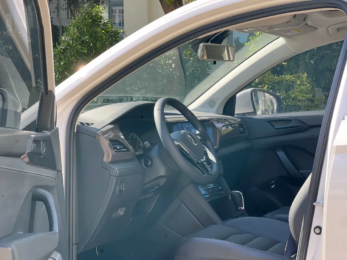 2021 Volkswagen Tharu 1.4T 150HP L4 7DCT,autocango,china used car exporter,china ev exporter,chinese used car exporter,chinese used ev exporter