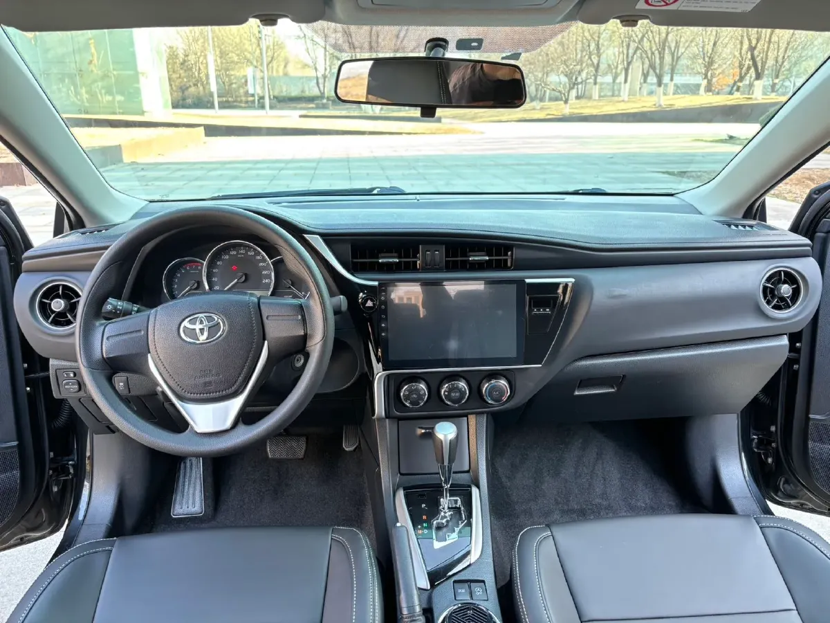 2017 Toyota Corolla 1.2T 116HP L4 CVT,autocango,china used car exporter,china ev exporter,chinese used car exporter,chinese used ev exporter