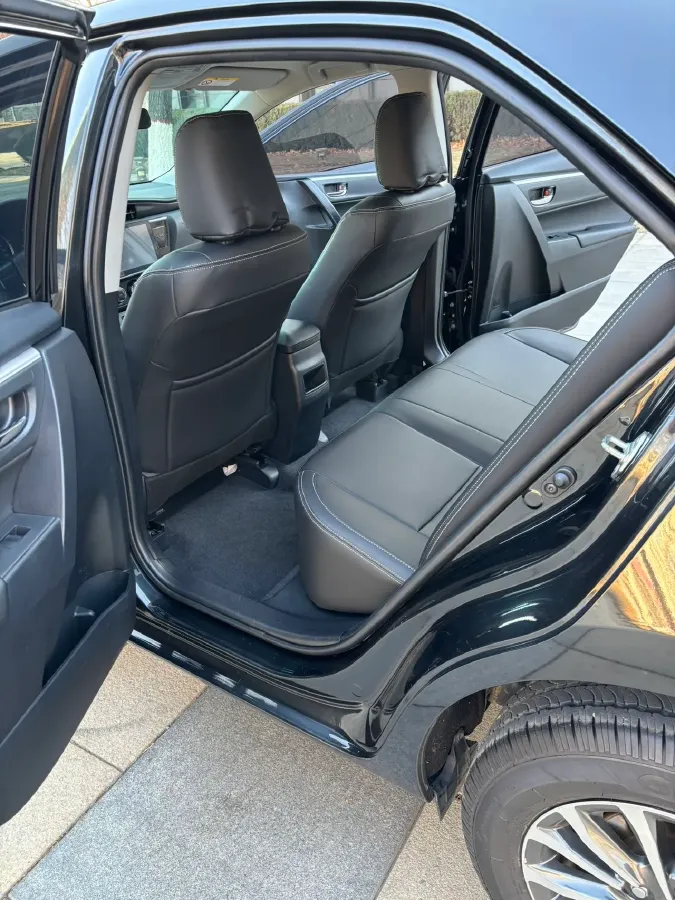 2017 Toyota Corolla 1.2T 116HP L4 CVT,autocango,china used car exporter,china ev exporter,chinese used car exporter,chinese used ev exporter