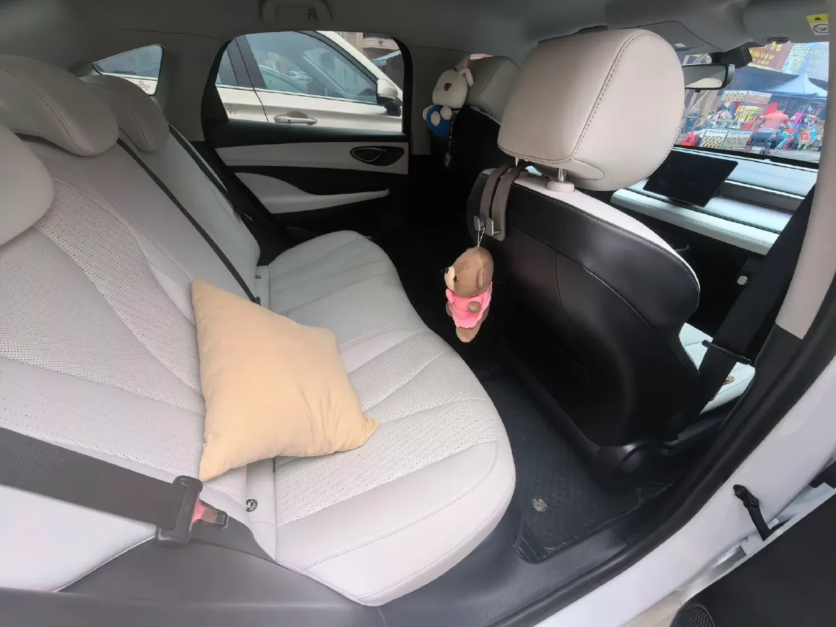 2025 BYD Seal05 DM-i 1.5L 101HP L4 E-CVT PHEV 7.68KWH,autocango,china used car exporter,china ev exporter,chinese used car exporter,chinese used ev exporter