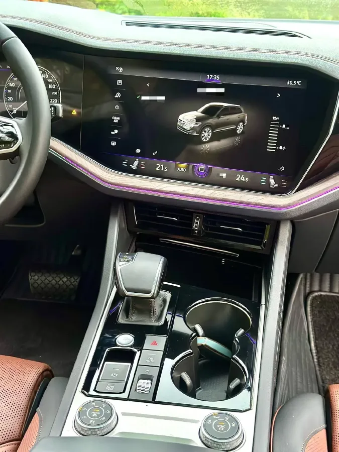 2021 Volkswagen Touareg 3.0T 340HP V6 8AT,autocango,china used car exporter,china ev exporter,chinese used car exporter,chinese used ev exporter