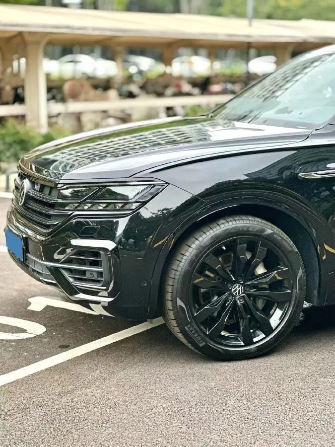 2021 Volkswagen Touareg 3.0T 340HP V6 8AT,autocango,china used car exporter,china ev exporter,chinese used car exporter,chinese used ev exporter