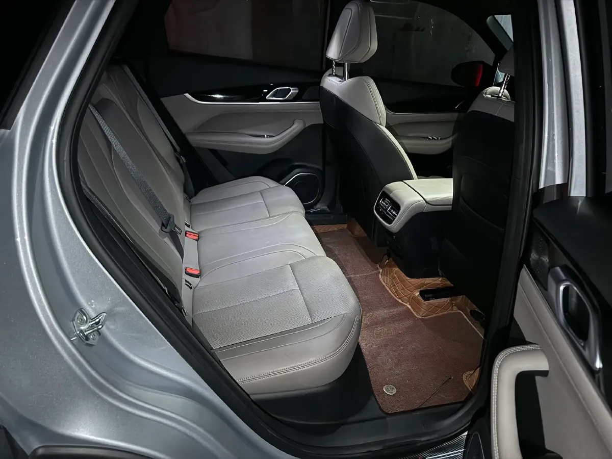 2025 Geely StarRay 1.5T 181HP L4 7DCT,autocango,china used car exporter,china ev exporter,chinese used car exporter,chinese used ev exporter