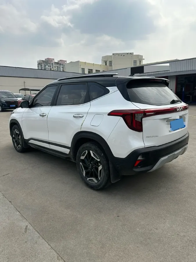 2023 Kia Seltos 1.5L 115HP L4 CVT,autocango,china used car exporter,china ev exporter,chinese used car exporter,chinese used ev exporter