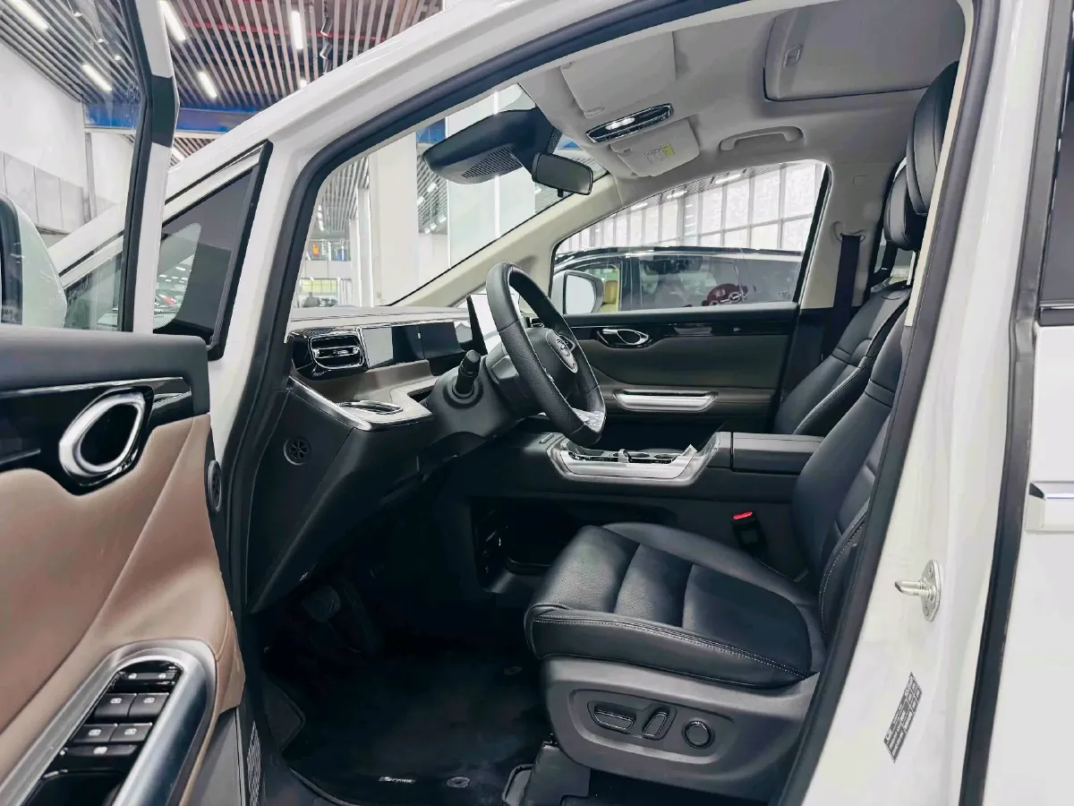 2024 GAC Trumpchi E8 2.0L 140HP L4 2DHT Hybrid,autocango,china used car exporter,china ev exporter,chinese used car exporter,chinese used ev exporter