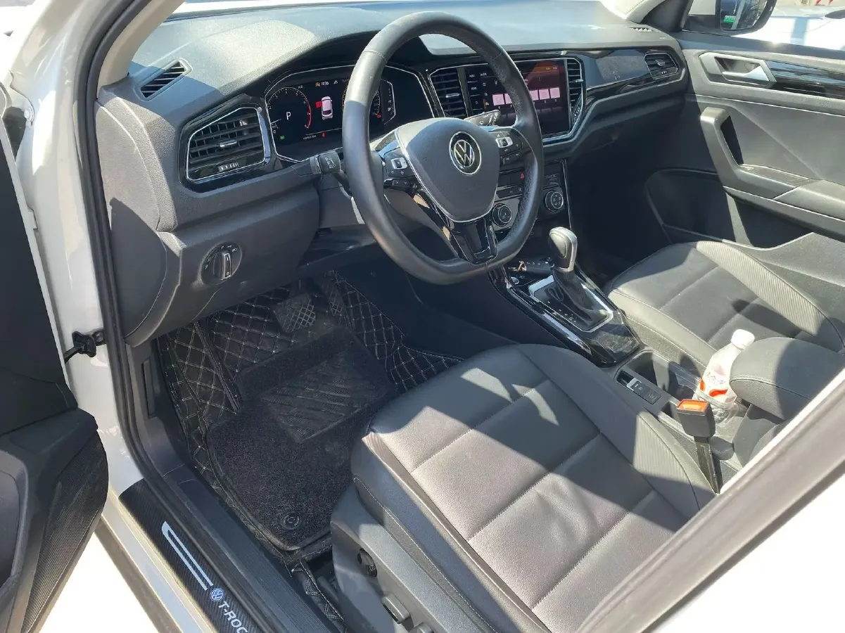 2022 Volkswagen T-Roc 1.4T 150HP L4 7DCT,autocango,china used car exporter,china ev exporter,chinese used car exporter,chinese used ev exporter