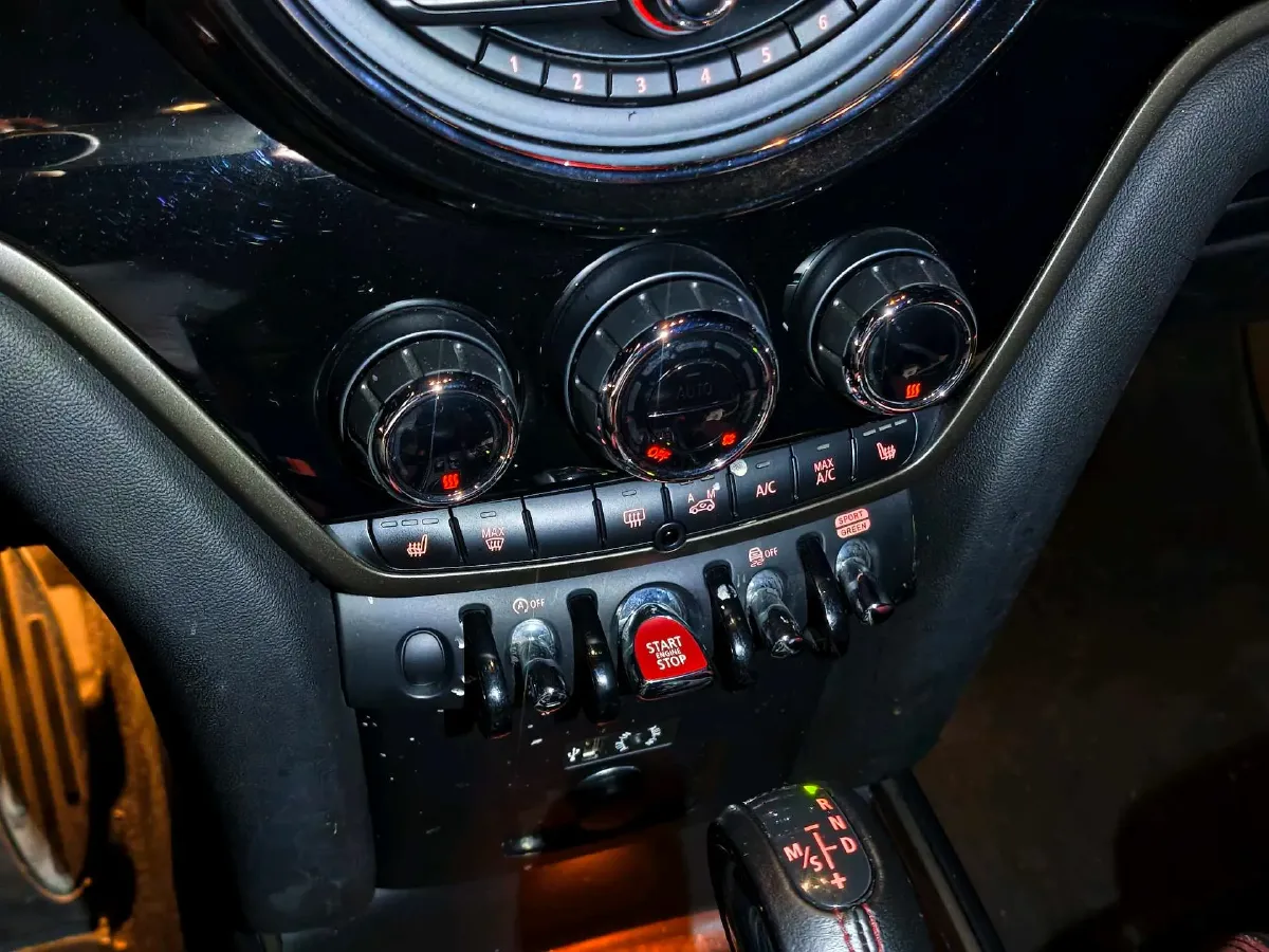 2018 MINI JCW COUNTRYMAN 2.0T 231HP L4 8AT,autocango,china used car exporter,china ev exporter,chinese used car exporter,chinese used ev exporter