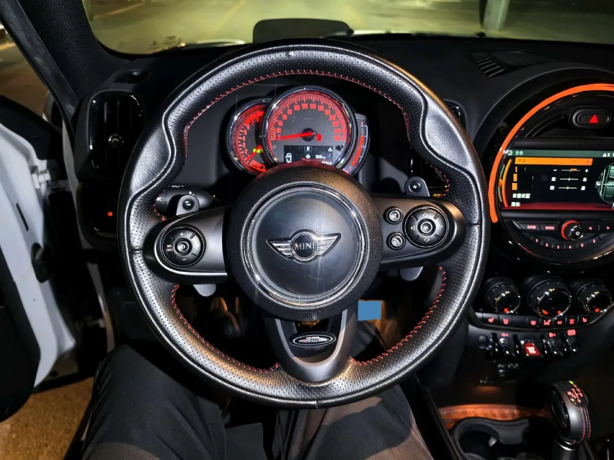 2018 MINI JCW COUNTRYMAN 2.0T 231HP L4 8AT,autocango,china used car exporter,china ev exporter,chinese used car exporter,chinese used ev exporter