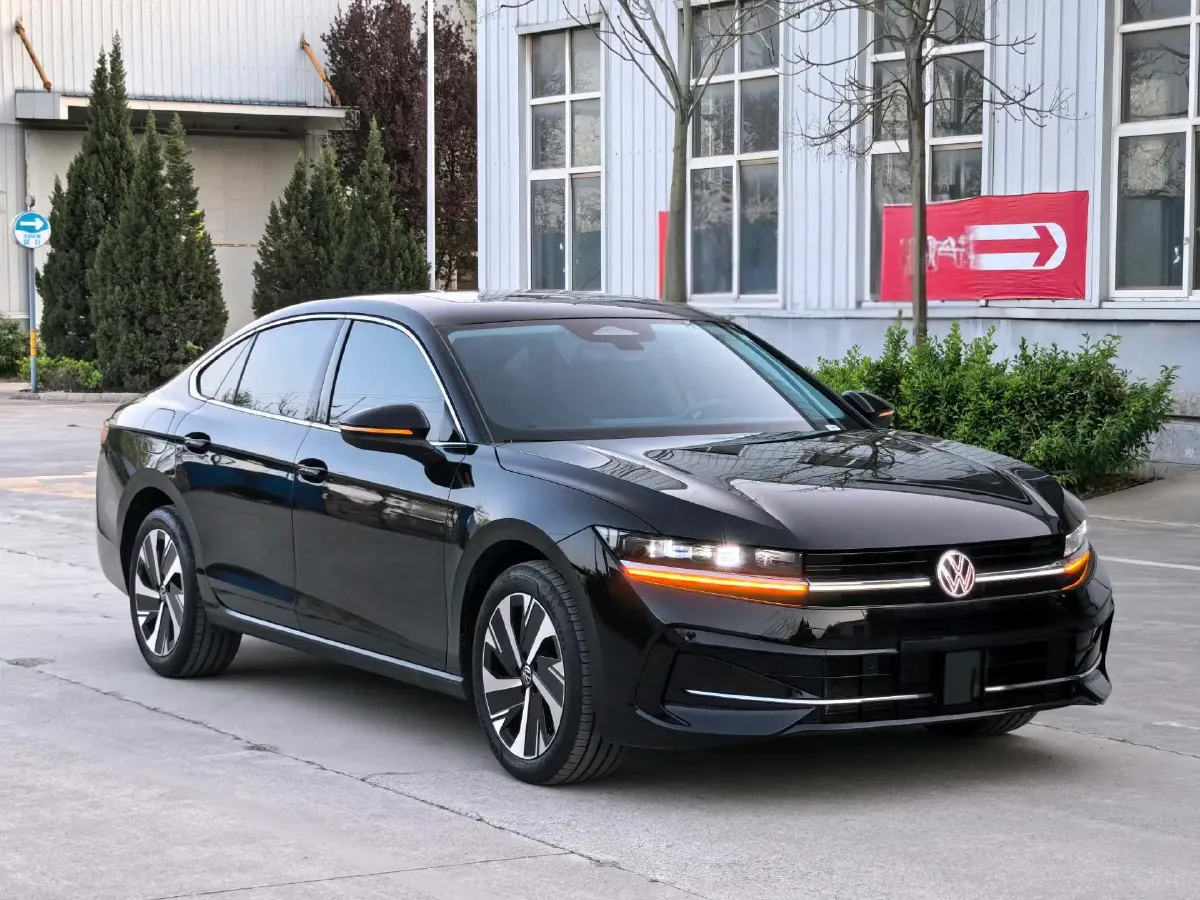 2024 Volkswagen Magotan 1.5T 160HP L4 7DCT,autocango,china used car exporter,china ev exporter,chinese used car exporter,chinese used ev exporter