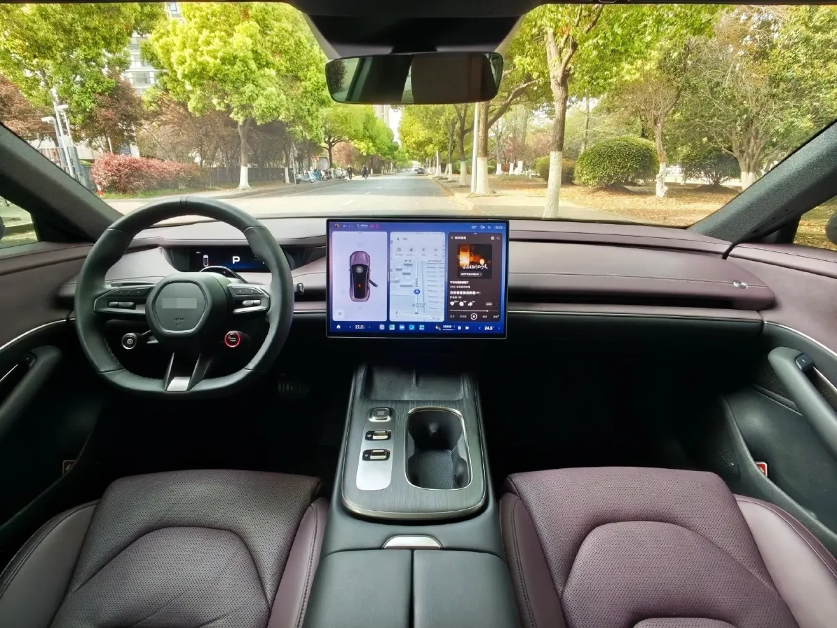 2024 MI SU7 BEV 73.6KWH,autocango,china used car exporter,china ev exporter,chinese used car exporter,chinese used ev exporter