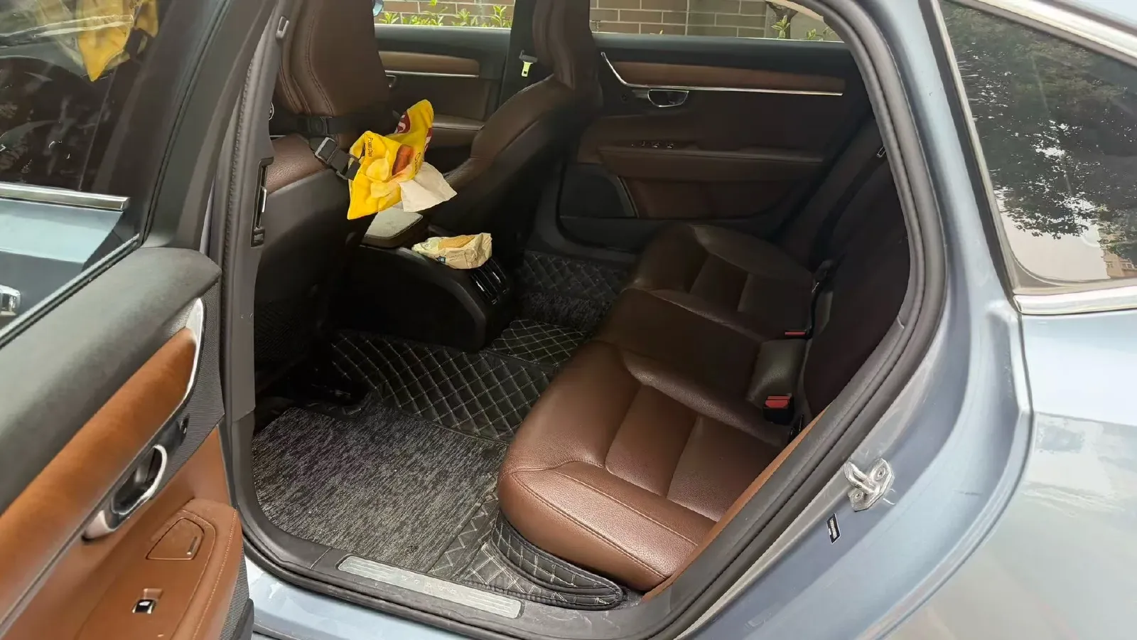 2019 Infiniti Q70 2.0T 211HP L4 7AT,autocango,china used car exporter,china ev exporter,chinese used car exporter,chinese used ev exporter