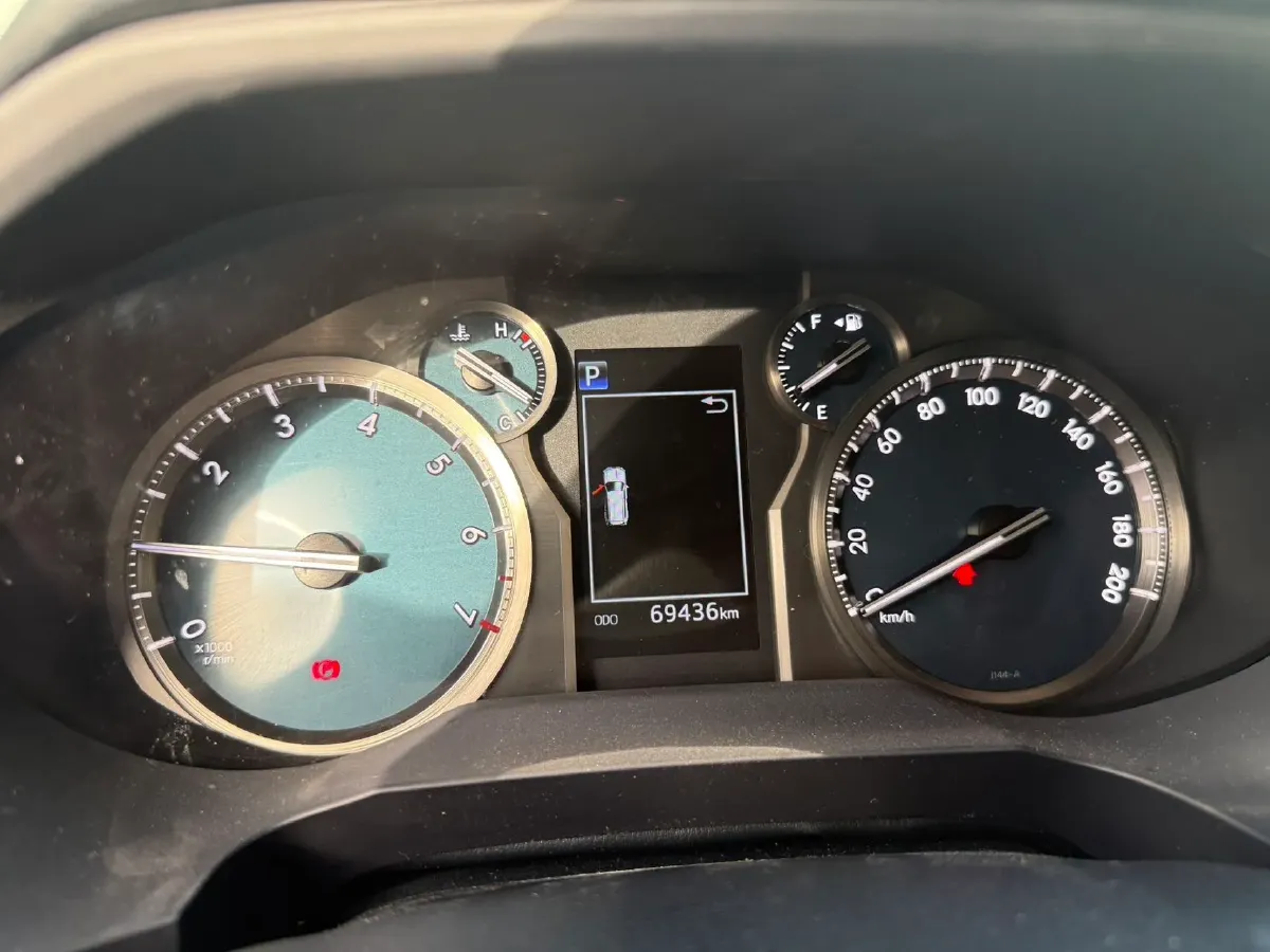 2018 Mercedes-Benz E Class 2.0T 184HP L4 9AT,autocango,china used car exporter,china ev exporter,chinese used car exporter,chinese used ev exporter