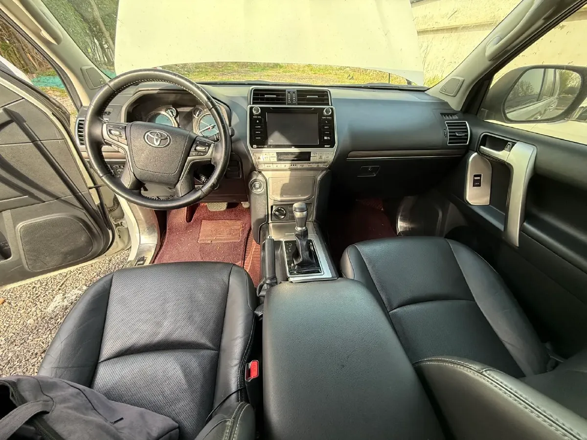 2018 Mercedes-Benz E Class 2.0T 184HP L4 9AT,autocango,china used car exporter,china ev exporter,chinese used car exporter,chinese used ev exporter