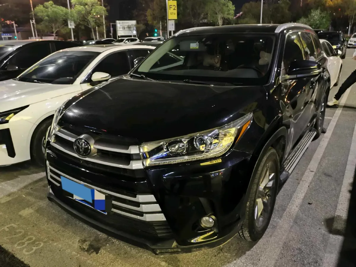 2021 Toyota Highlander 2.0T 220HP L4 6AT,autocango,china used car exporter,china ev exporter,chinese used car exporter,chinese used ev exporter