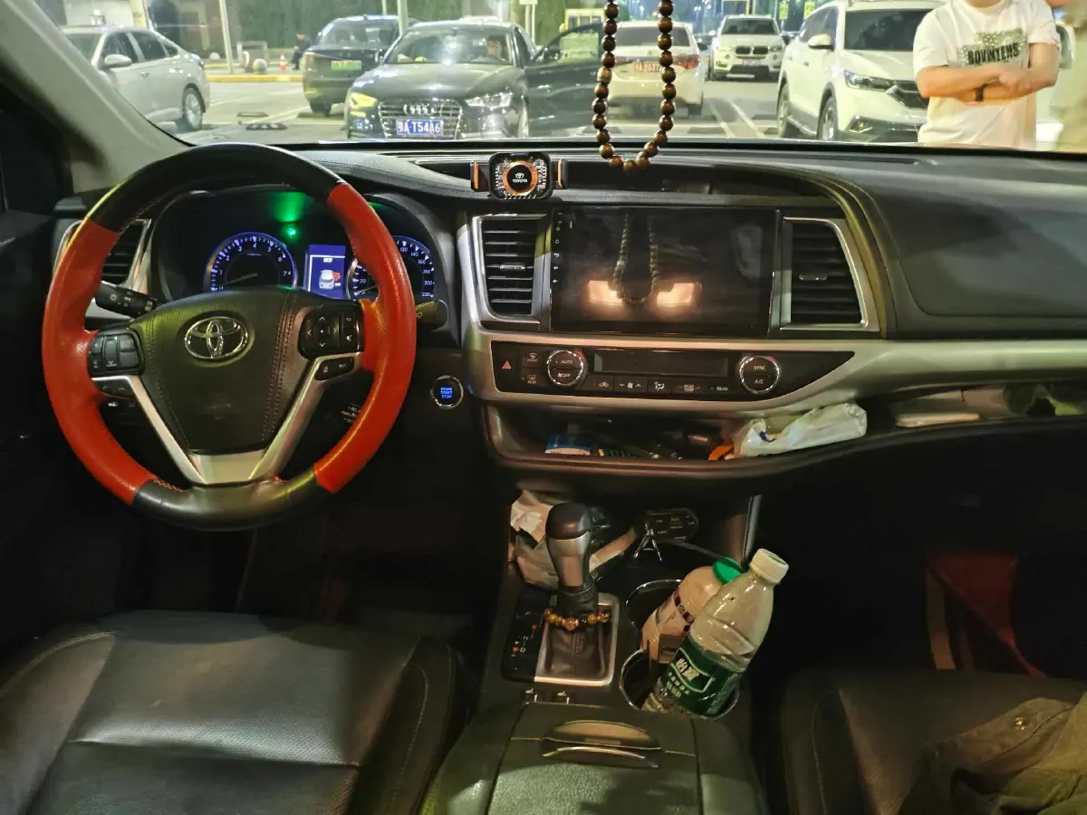 2021 Toyota Highlander 2.0T 220HP L4 6AT,autocango,china used car exporter,china ev exporter,chinese used car exporter,chinese used ev exporter