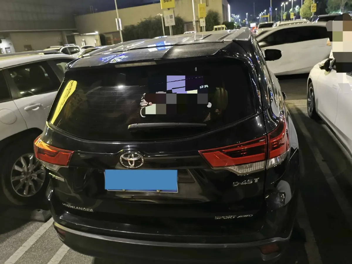 2021 Toyota Highlander 2.0T 220HP L4 6AT,autocango,china used car exporter,china ev exporter,chinese used car exporter,chinese used ev exporter