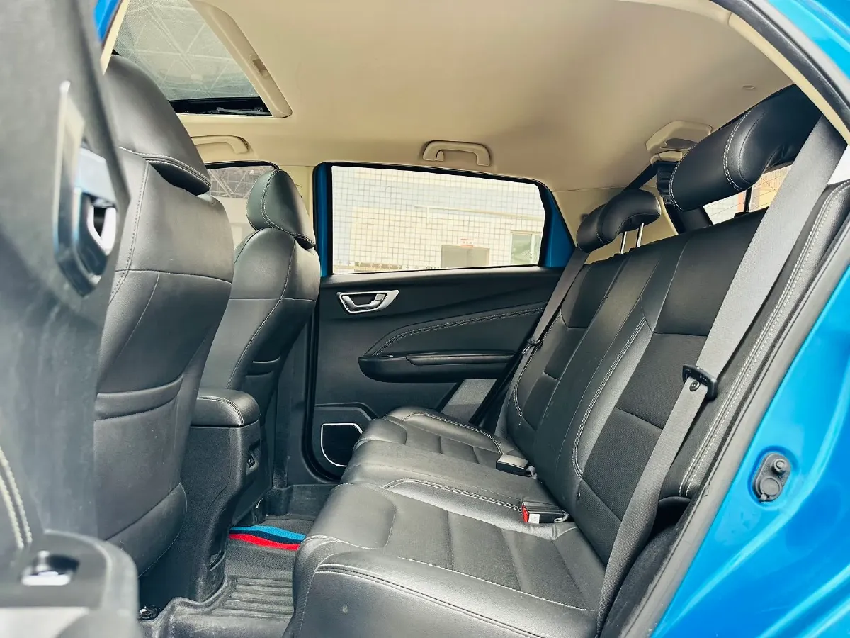 2017 Geely Vision X3 1.5L 102HP L4 4AT,autocango,china used car exporter,china ev exporter,chinese used car exporter,chinese used ev exporter