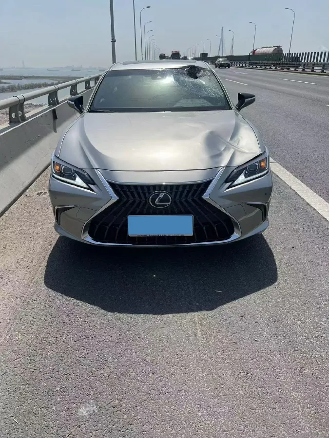 2021 Lexus ES 2.0L 173HP L4 CVT,autocango,china used car exporter,china ev exporter,chinese used car exporter,chinese used ev exporter