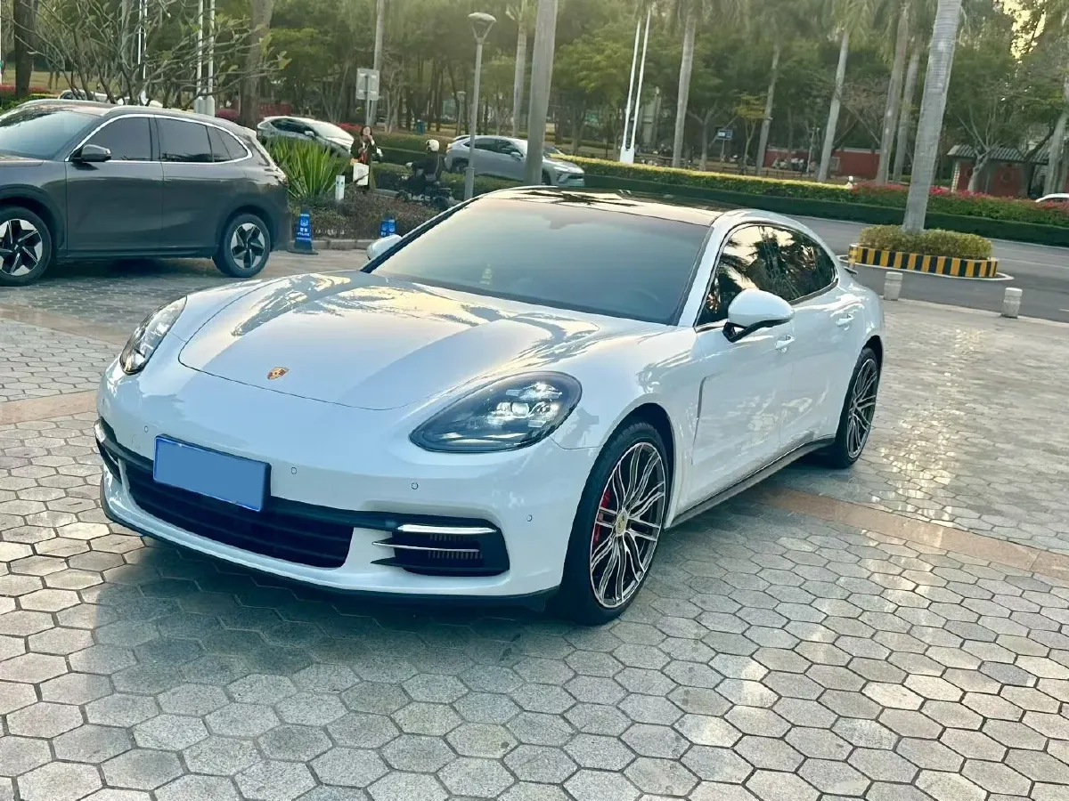 2019 Porsche Panamera 2.9T 330HP V6 8DCT,autocango,china used car exporter,china ev exporter,chinese used car exporter,chinese used ev exporter