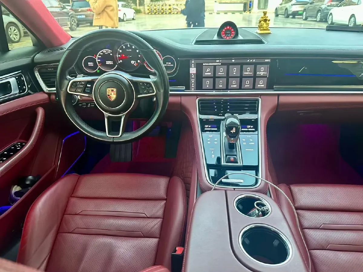 2019 Porsche Panamera 2.9T 330HP V6 8DCT,autocango,china used car exporter,china ev exporter,chinese used car exporter,chinese used ev exporter