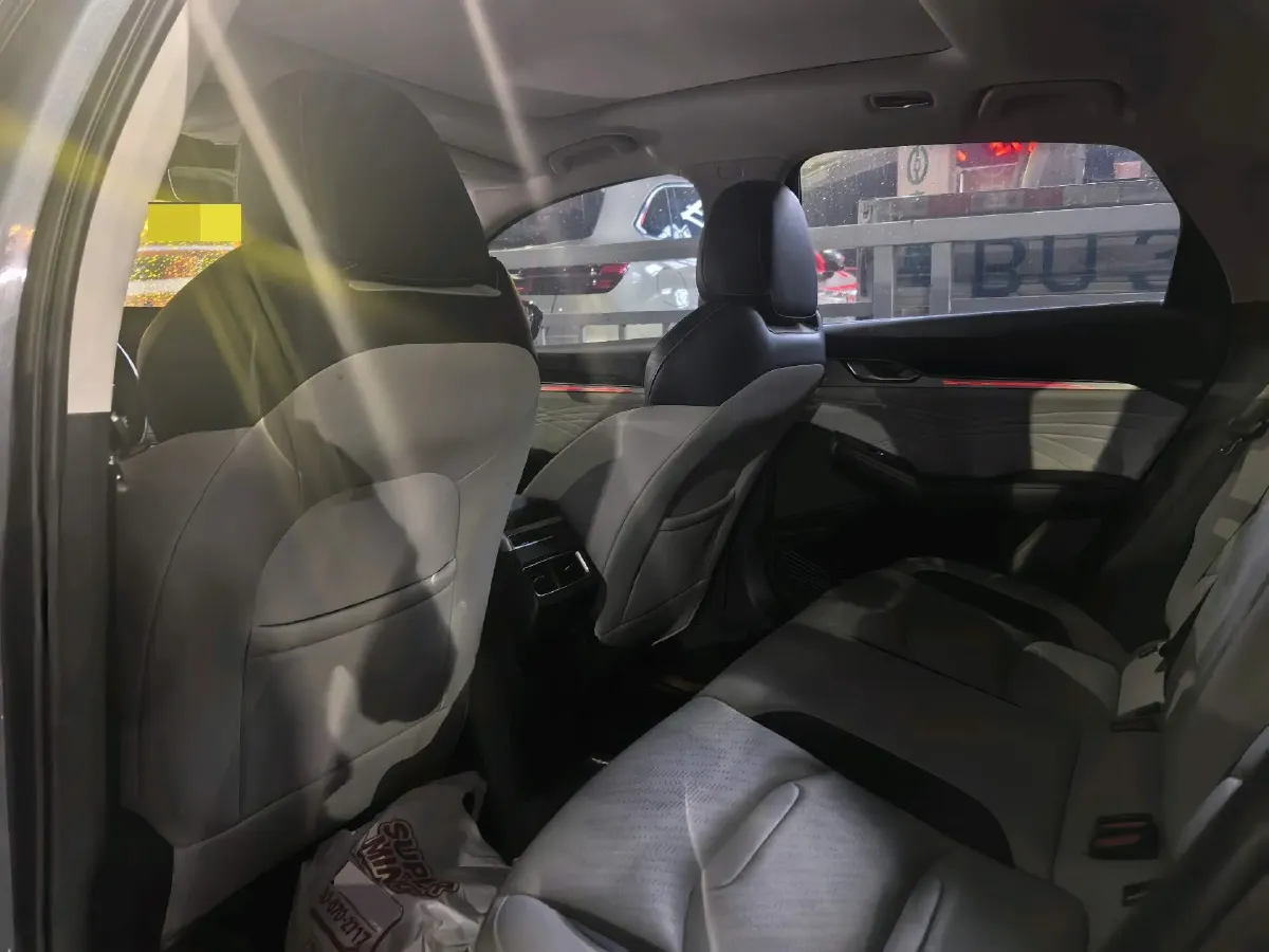 2023 Geely Preface 2.0T 190HP L4 7DCT,autocango,china used car exporter,china ev exporter,chinese used car exporter,chinese used ev exporter