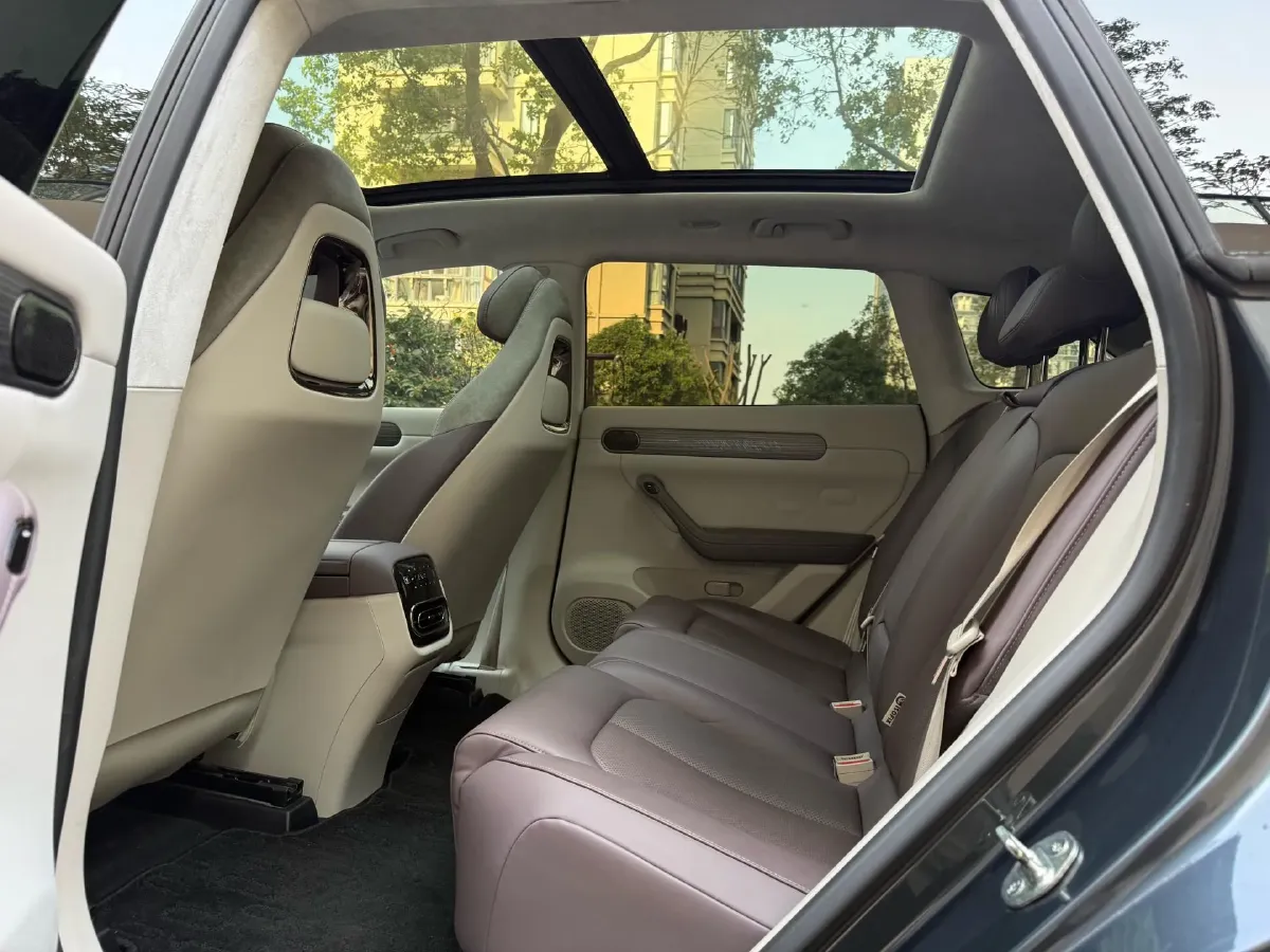 2023 Ford Ranger 2.3T 186HP L4 8AT,autocango,china used car exporter,china ev exporter,chinese used car exporter,chinese used ev exporter