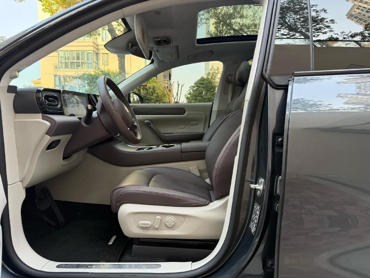 2023 Ford Ranger 2.3T 186HP L4 8AT,autocango,china used car exporter,china ev exporter,chinese used car exporter,chinese used ev exporter