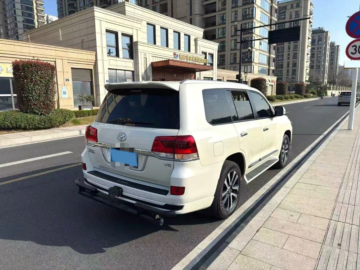 2019 Chevrolet Trax 1.0T 125HP L3 6AT,autocango,china used car exporter,china ev exporter,chinese used car exporter,chinese used ev exporter