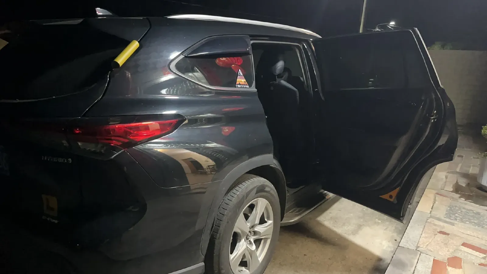 2023 Toyota Highlander 2.5L 189HP L4 E-CVT Hybrid,autocango,china used car exporter,china ev exporter,chinese used car exporter,chinese used ev exporter