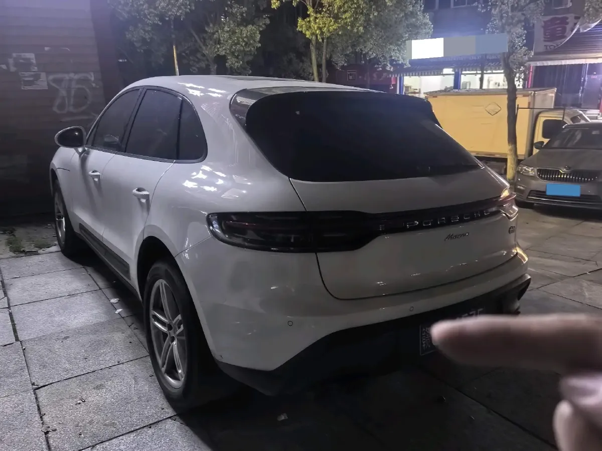 2023 Porsche Macan 2.0T 265HP L4 7DCT,autocango,china used car exporter,china ev exporter,chinese used car exporter,chinese used ev exporter