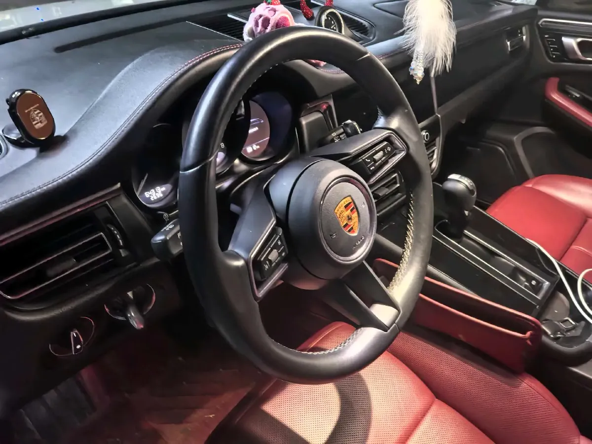 2023 Porsche Macan 2.0T 265HP L4 7DCT,autocango,china used car exporter,china ev exporter,chinese used car exporter,chinese used ev exporter