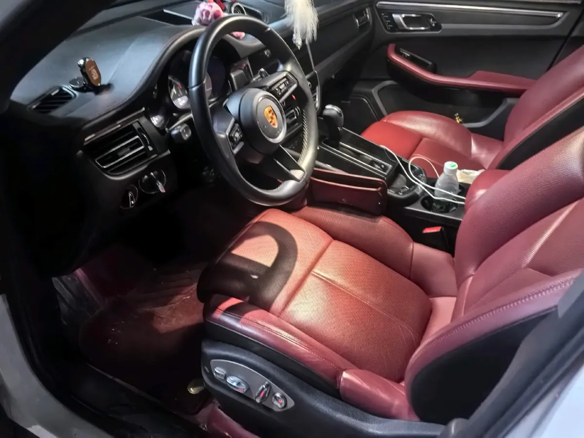 2023 Porsche Macan 2.0T 265HP L4 7DCT,autocango,china used car exporter,china ev exporter,chinese used car exporter,chinese used ev exporter