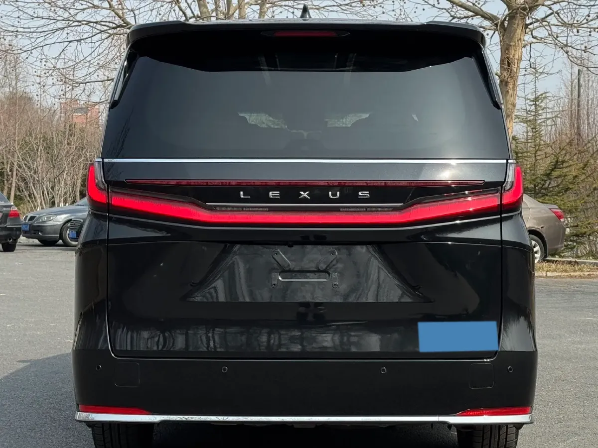 2023 Lexus LM 2.5L 190HP L4 E-CVT Hybrid,autocango,china used car exporter,china ev exporter,chinese used car exporter,chinese used ev exporter