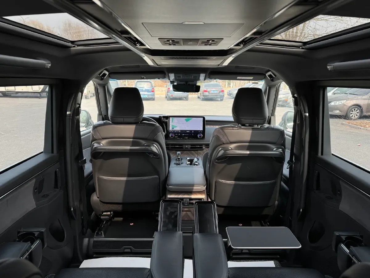 2023 Lexus LM 2.5L 190HP L4 E-CVT Hybrid,autocango,china used car exporter,china ev exporter,chinese used car exporter,chinese used ev exporter