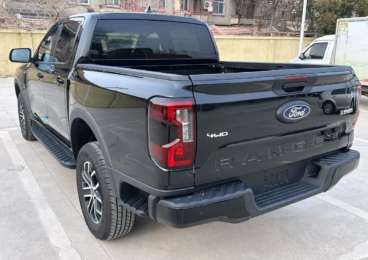 2025 Ford Ranger 2.3T 258HP L4 8AT,autocango,china used car exporter,china ev exporter,chinese used car exporter,chinese used ev exporter