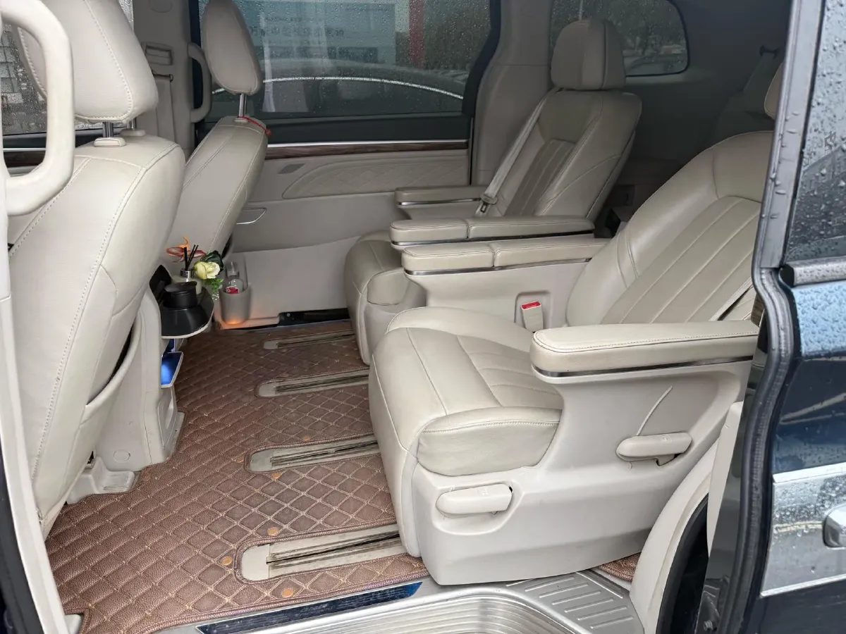 2018 GAC Trumpchi M8 2.0T 201HP L4 6AT,autocango,china used car exporter,china ev exporter,chinese used car exporter,chinese used ev exporter