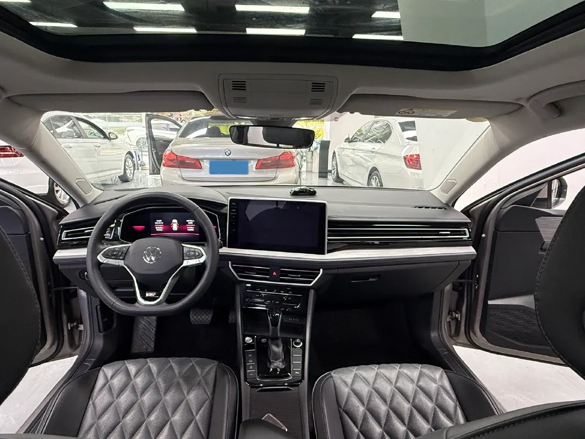 2022 Volkswagen Sagitar 1.2T 116HP L4 7DCT,autocango,china used car exporter,china ev exporter,chinese used car exporter,chinese used ev exporter