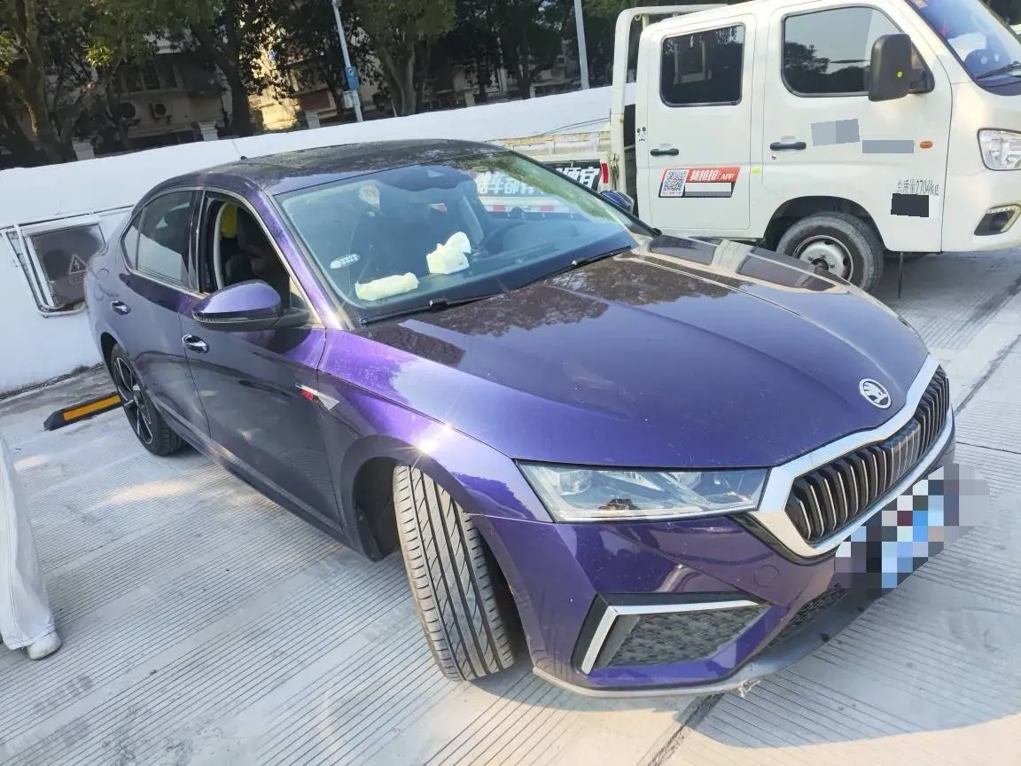 2023 Skoda Octavia 1.4T 150HP L4 7DCT,autocango,china used car exporter,china ev exporter,chinese used car exporter,chinese used ev exporter