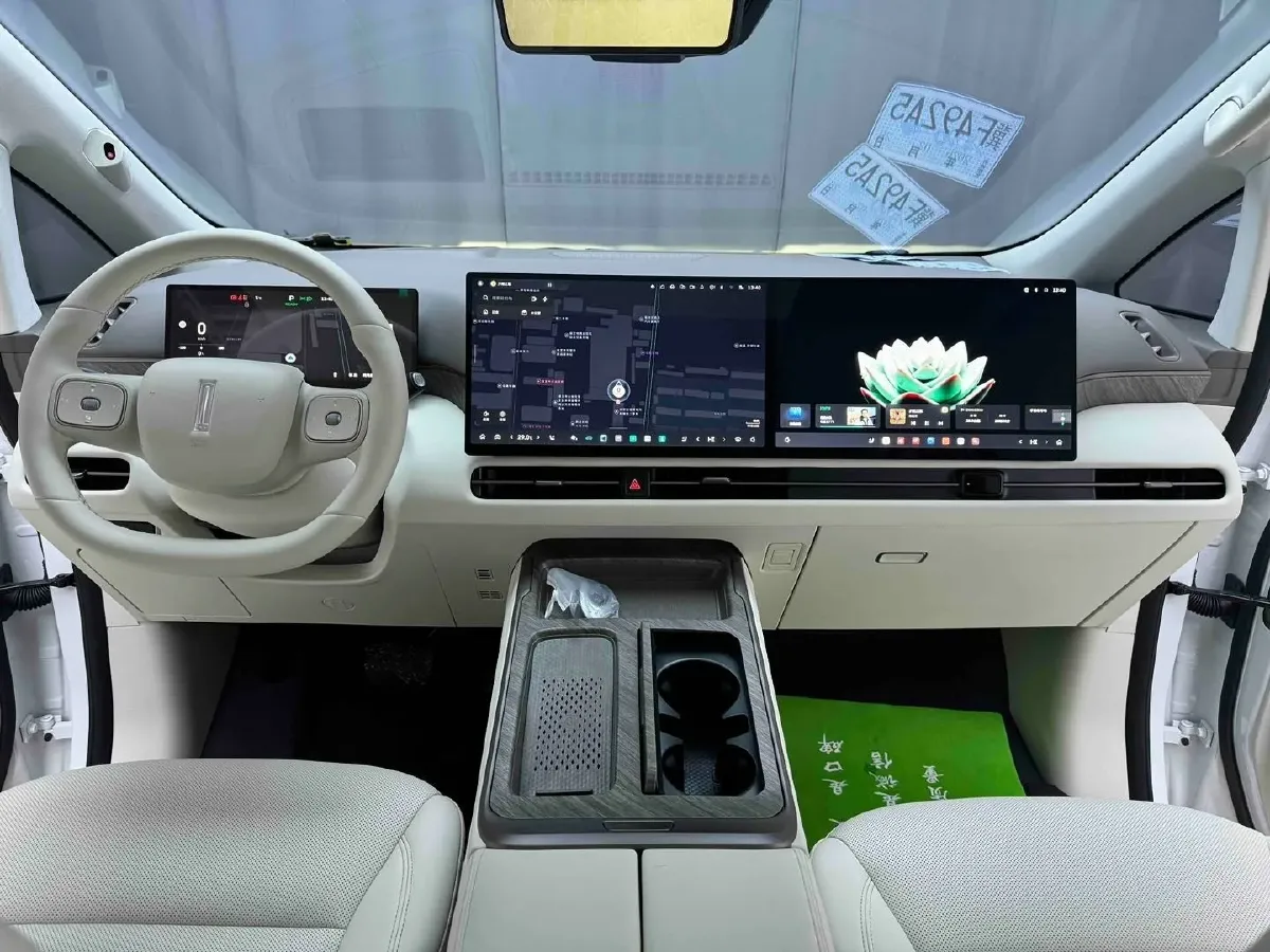 2025 WEY HighMountain 1.5T 170HP L4 4DHT PHEV,autocango,china used car exporter,china ev exporter,chinese used car exporter,chinese used ev exporter