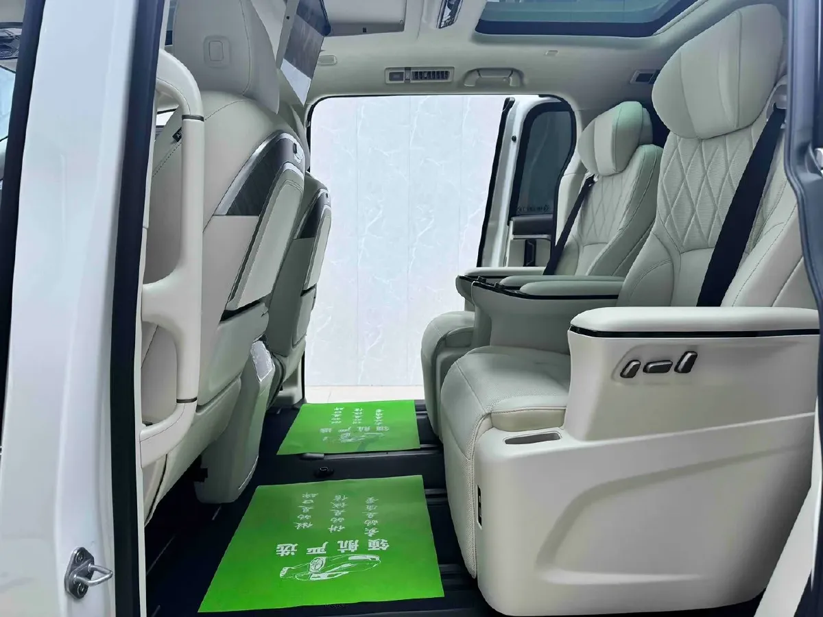 2025 WEY HighMountain 1.5T 170HP L4 4DHT PHEV,autocango,china used car exporter,china ev exporter,chinese used car exporter,chinese used ev exporter